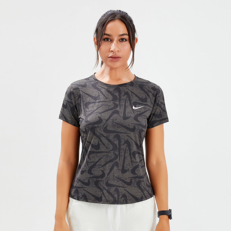 Camisa Esportiva Nike Dri-Fit - Feminina
