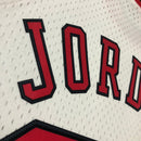 Regata Chicago Bulls Michael Jordan Branca 1997/98 - Hardwood Classics