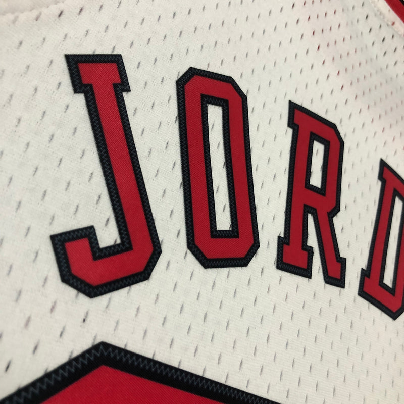 Regata Chicago Bulls Michael Jordan Branca 1997/98 - Hardwood Classics