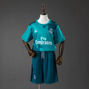 Conjunto Infantil Real Madrid Retrô 2017/18 - Unissex