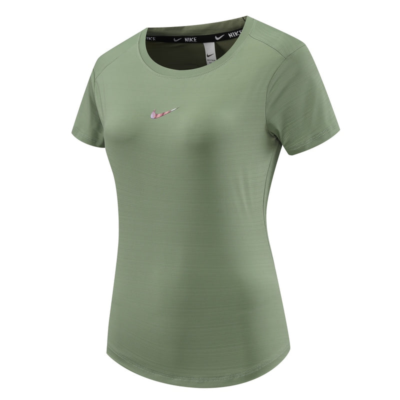 Camisa Esportiva Nike Dri-FIT - Feminina