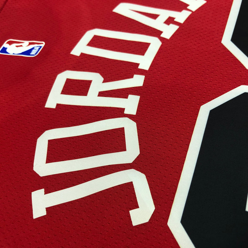 Regata Chicago Bulls Vermelha Swingman - Icon Edition