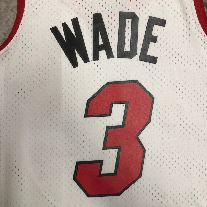 Regata Miami Heat Dwyane Wade branca 2005/06 - Hardwood Classics Swingman