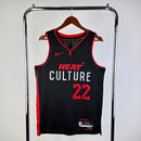 Regata Miami Heat Jimmy Butler Preta Swingman 2023/24 - City Edition