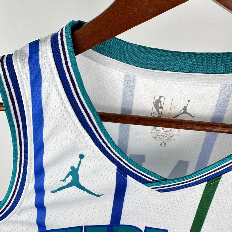 Regata Charlotte Hornets Branca 2018/19 - Classic Edition