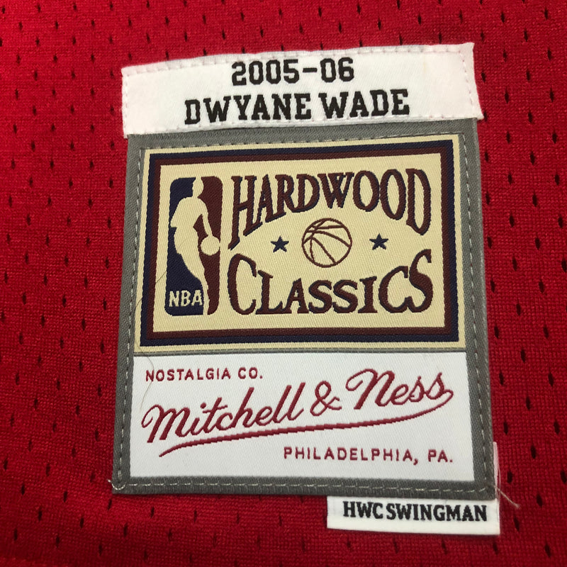 Regata Miami Heat Dwyane Wade Vermelha 2005/06 - Hardwood Classics