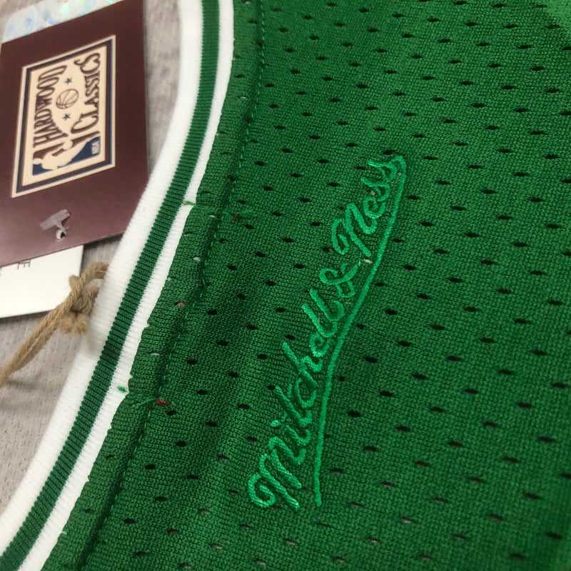 Cropped Feminino Boston Celtics - Larry Bird 33
