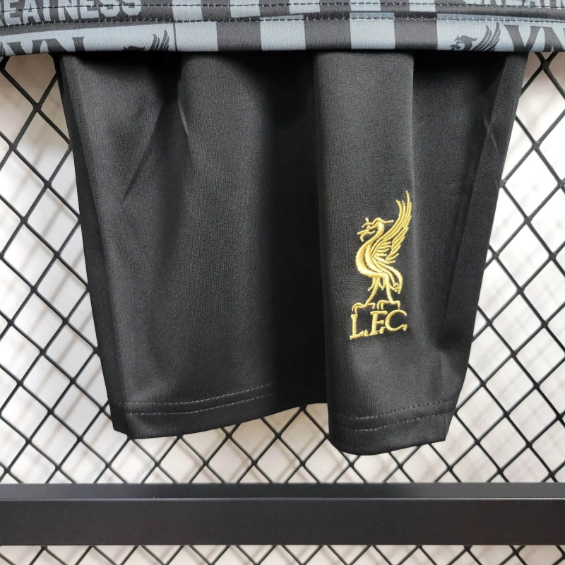 Conjunto Infantil Liverpool x Lebron James 2024/25 - Unissex
