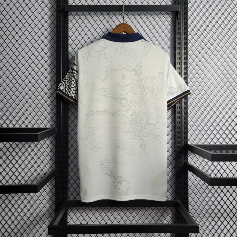 Camisa Real Madrid Dragon Branca 2022/23 Torcedor - Masculina