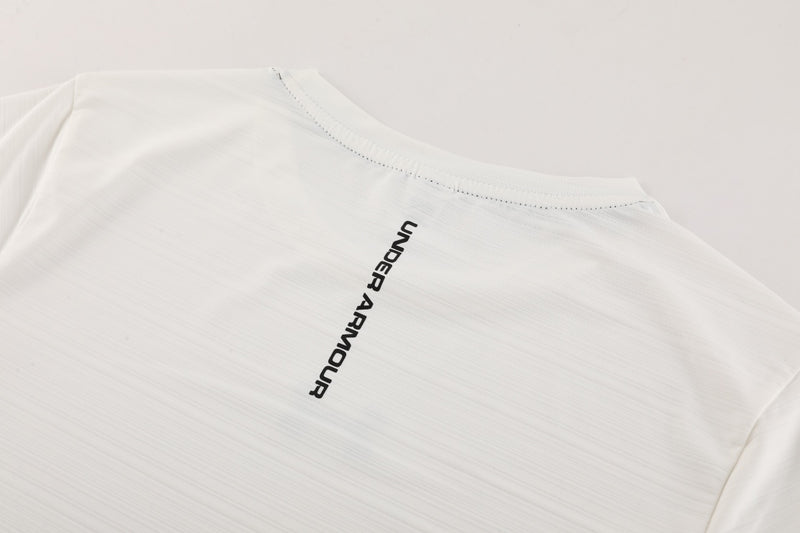 Camisa Esportiva Under Armour - Feminina