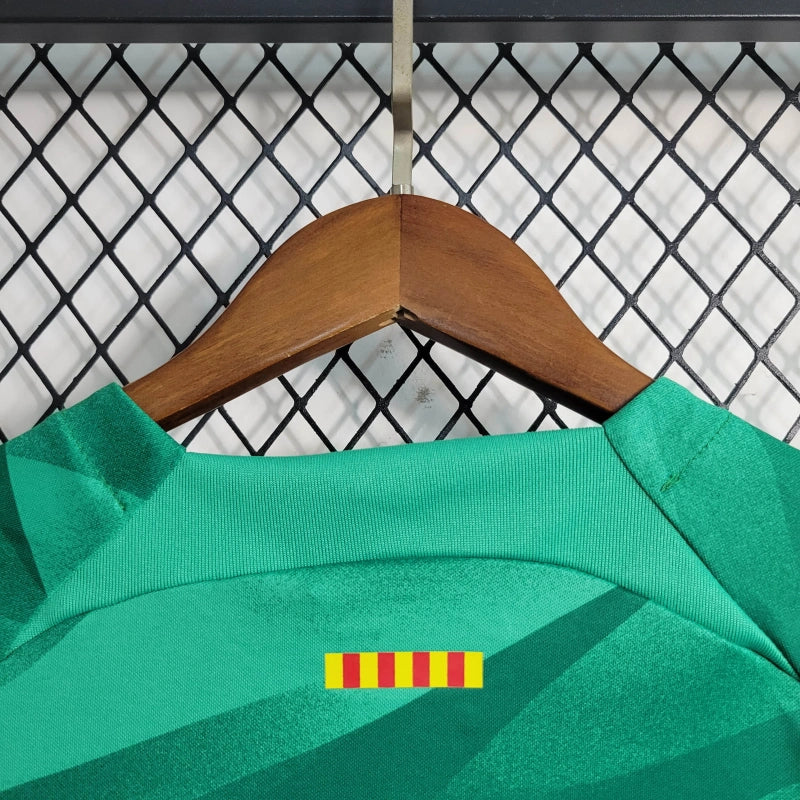 Conjunto Infantil Goleiro Verde Barcelona 2023/24 - Unissex