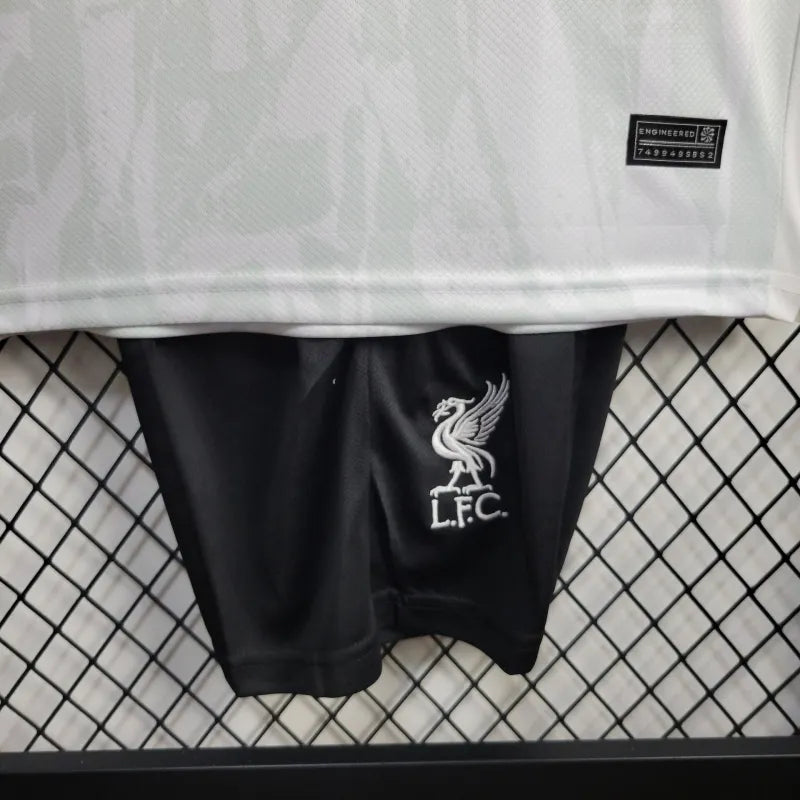 Conjunto Infantil 3 Liverpool 2024/25 - Unissex