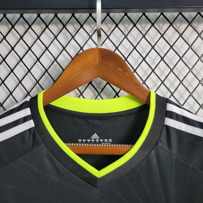 Camisa 2 Real Madrid Retrô 2010/11 - Masculina