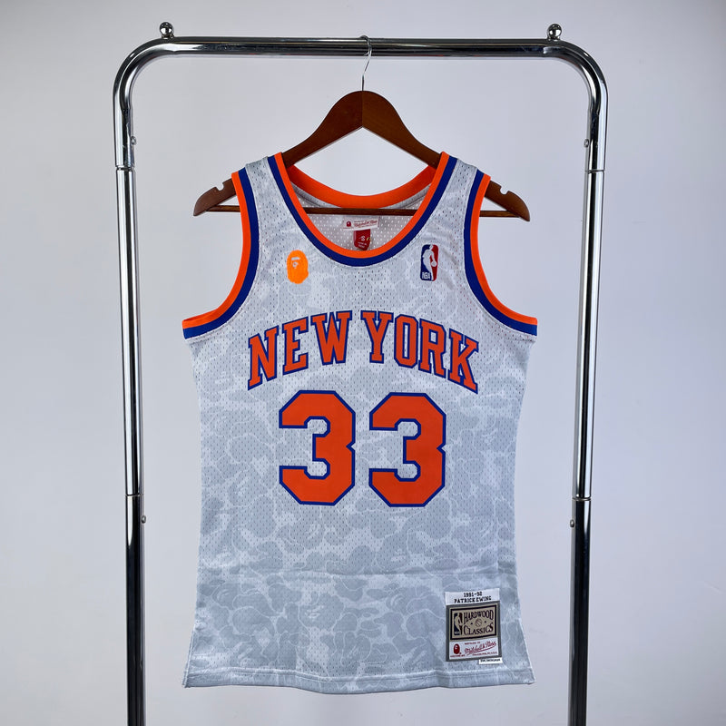 Regatas BAPE x Mitchell & Ness New York Knicks Azul e Branca ABC Basketball Swingman 1991/92 - Hardwood Classics