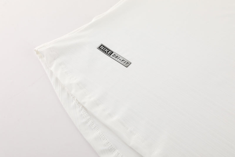 Camisa Esportiva Nike Dri-FIT - Feminina