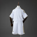 Conjunto Infantil Real Madrid Retrô 2011/12 - Unissex